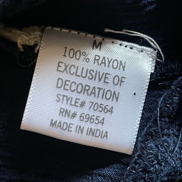 Embroidered Floral Top - Picture 4 of 5